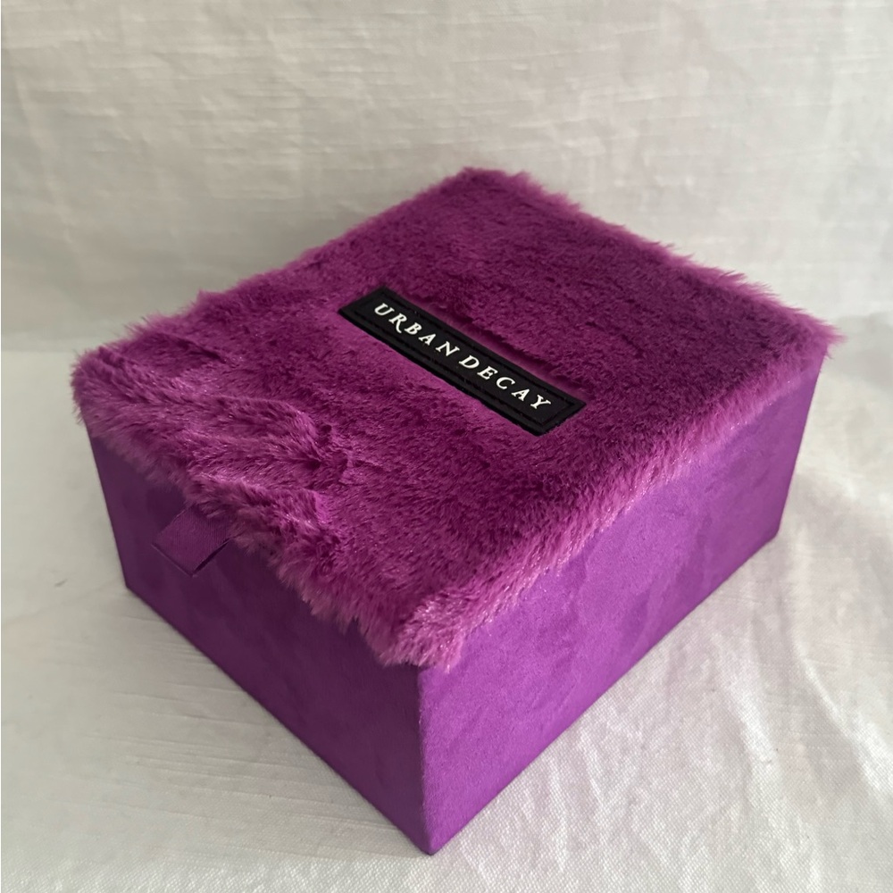 Urban Decay box